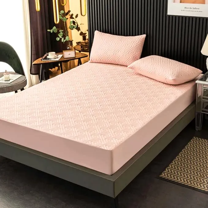 Feather Touch Bed Sheets - Premium Elastic Fitted
Bedsheet with 2 Pillow Covers